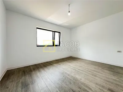 Casă 3 camere Margineni - poza 14