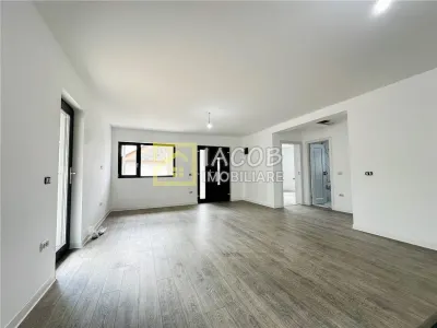 Casă 3 camere Margineni - poza 4