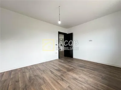 Casă 3 camere Margineni - poza 7
