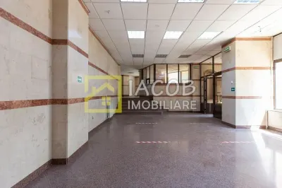Spatiu comercial P+1, Buhusi, central, jud Bacau - foto 7