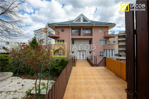 Casă 11 camere Bacău - poza 17