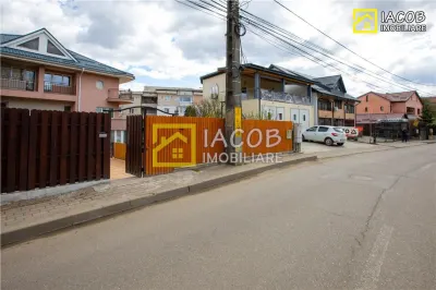 1/2 Duplex  S+D+P+2E, 455 mp in zona centrala a mun. Bacau - foto 3