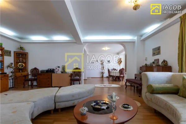 Casă 11 camere Bacău - poza 23