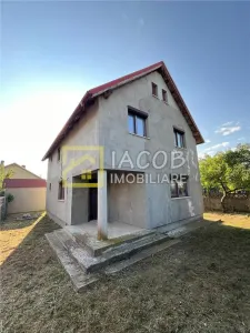 Casa ''''la gri'''' P+M, Dumbrava -Itesti, jud Bacau - Dumbrava (Beresti-Bistrita)