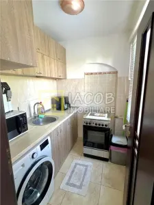 Apartament cu 3 camere, zona Milcov, Bacau - foto 13