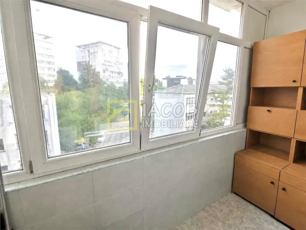 Apartament 3 camere Bacău - poza 16