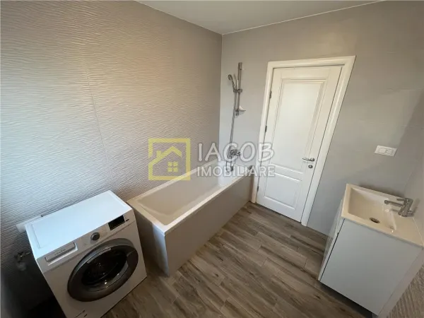 Apartament 3 camere Bacău - poza 18