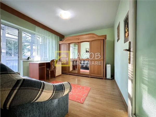 Apartament 3 camere Bacău - poza 8