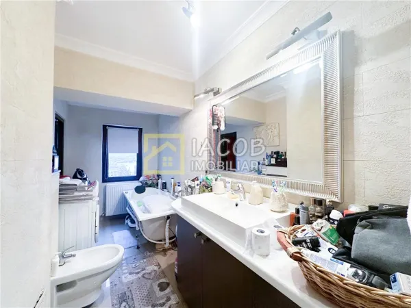Apartament 3 camere Bacău - poza 18