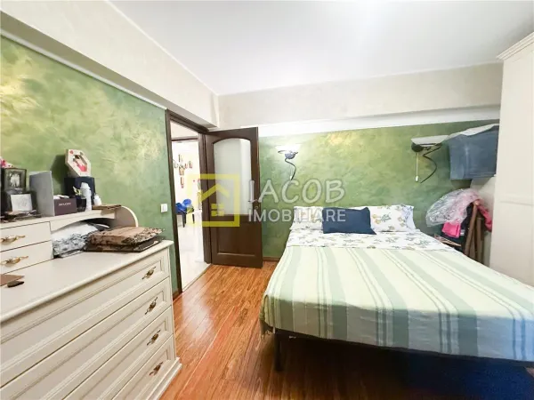 Apartament 3 camere Bacău - poza 9