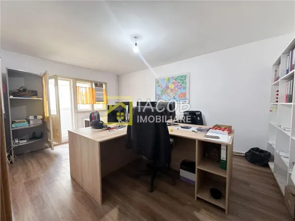 Apartament 3 camere Bacău - poza 2