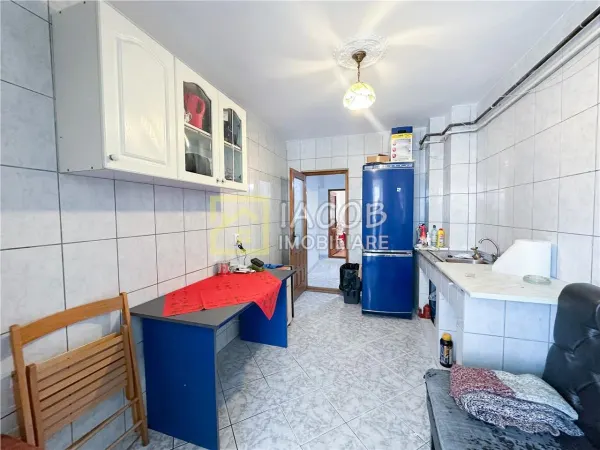 Apartament 3 camere Bacău - poza 4