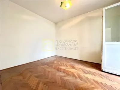 Apartament 3 camere Bacău - poza 2