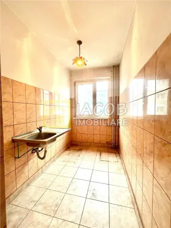 Apartament 3 camere Bacău - poza 11
