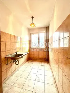 Apartament 3 camere Bacău - poza 11