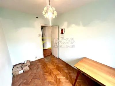 Apartament 3 camere Bacău - poza 12