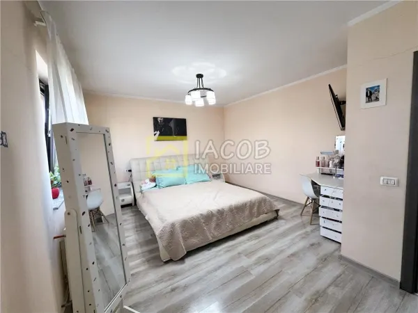 Casă 5 camere Bacău - poza 13