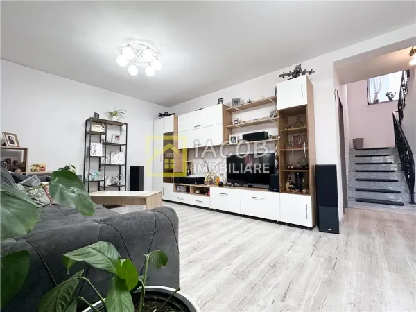 Casă 5 camere Bacău - poza 3