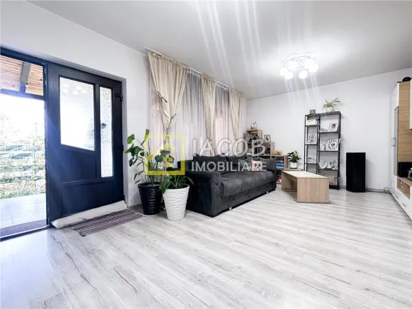 Casă 5 camere Bacău - poza 4