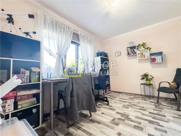 Casă 5 camere Bacău - poza 9