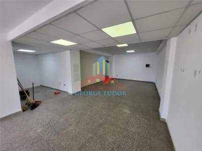 Inchiriere spatiu comercial Militari Residence - foto 4