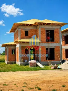 Casă 5 camere Joita - poza 2