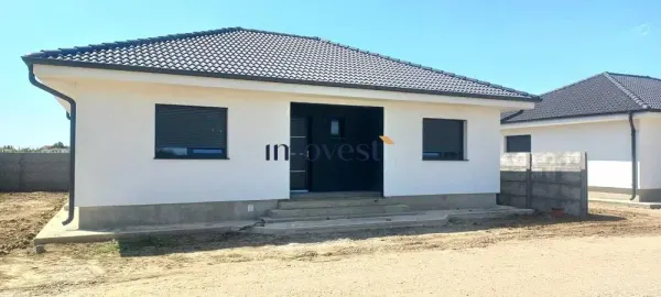 Casă 4 camere Martinesti - poza 1