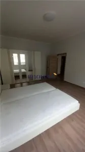 De inchiriat: Apartament cu 3 camere in zona Centrala - foto 3