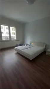 De inchiriat: Apartament cu 3 camere in zona Centrala - foto 8