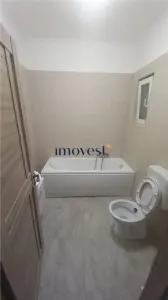 De inchiriat: Apartament cu 3 camere in zona Centrala - foto 10