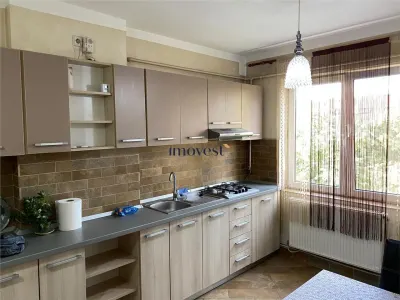 De inchiriat:Apartament cu 2 camere in zona Central - foto 1