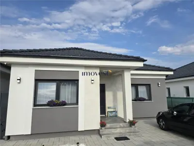 Casa moderna de vanzare in Martinesti - Odoreu | 4 camere | Smart Home | Finisaje Premium | Teren 430 mp - Satu Mare