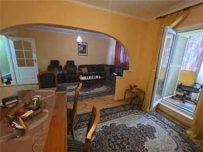 De inchiriat:Apartament cu 4 camere in zona Lucian Blaga - Satu Mare