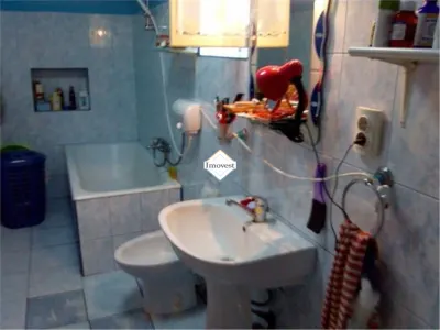 Casa de vanzare in Iojib cu spatiu comercial - foto 10