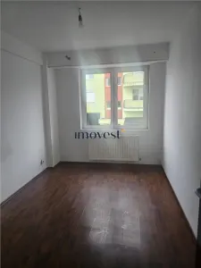 Apartament 3 camere Satu Mare - poza 5