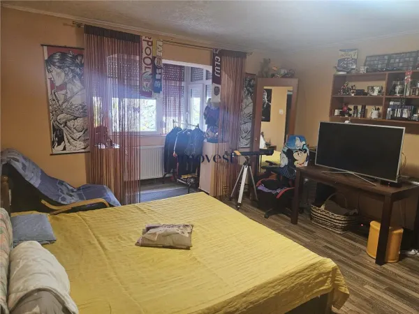 Apartament 4 camere Satu Mare - poza 1