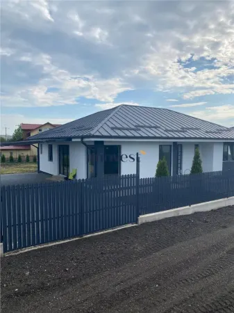 Casă 4 camere Tureni - poza 1