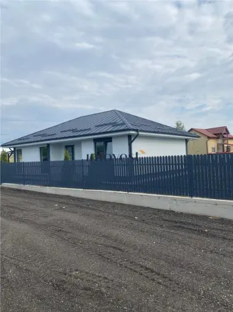 Casă 4 camere Tureni - poza 2
