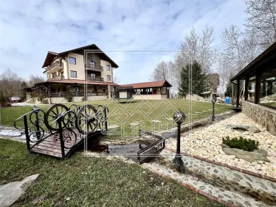 Pensiune 10 camere + restaurant - afacere la cheie - Sambata de Sus - Victoria