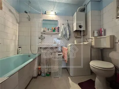 Casa individuala 3 camere, 2 bai, acces auto - Ultracentral - foto 7
