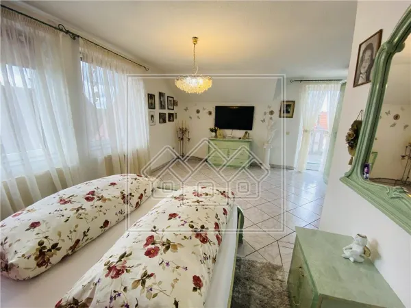 Casă 7 camere Avrig - poza 5