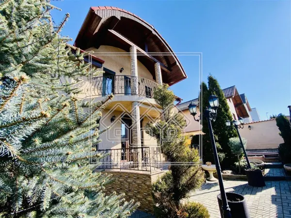 Casă 5 camere Șura Mare - poza 1