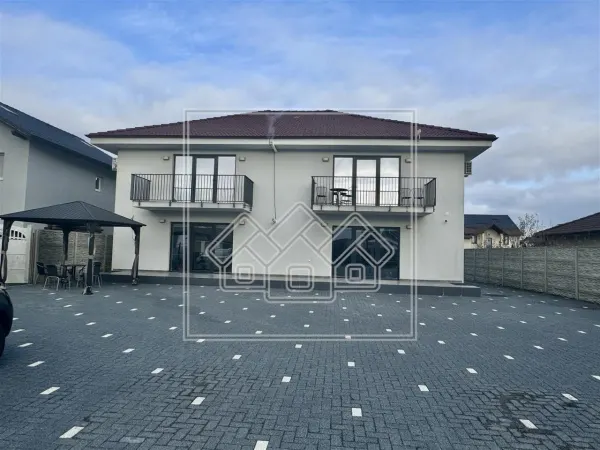 Casă 8 camere Sibiu - poza 1