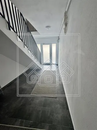 Casă 8 camere Sibiu - poza 3