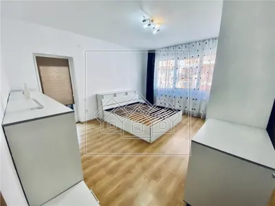 Ap cu 3 camere, balcon, predare la cheie, Strand II - foto 13