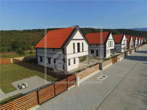 Casă 4 camere Tălmaciu - poza 15
