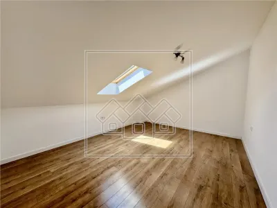 Penthouse 102, mp 3 camere + balcon,partial mobilat, intabulat - foto 11