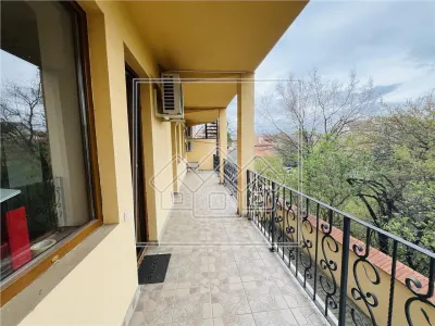 Spatiu de birouri - ultracentral - 90 mp utili - terasa mare - foto 10