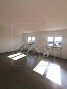 Spatiu birouri/ centru medical/ afterschool - 200 mp - Selimbar - foto 14
