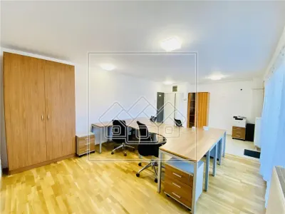 Spatiu de birouri mobilat, Complex Cibinium, zona cu vad - foto 9